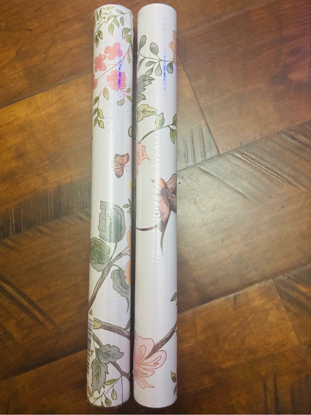 Two (2) Rolls of BEAUTIFUL Floral Bird Peel & Stick Wallpaper READ DESCRIPTION